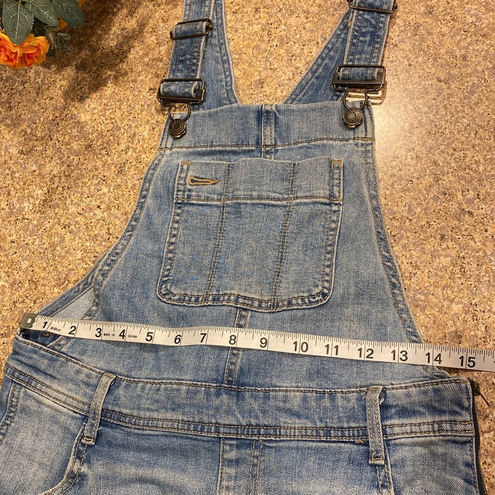 Gap Shortall Blue Jean Bib Overall Shorts Denim XS FLAWS Distressed - Picture 6 of 17